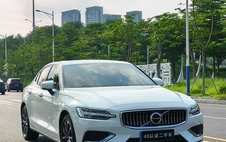 Volvo S60 III, 2022 год, 2 450 006 рублей, 3 фотография