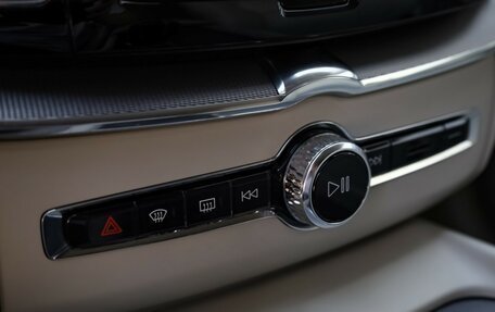 Volvo XC60 II, 2018 год, 2 999 000 рублей, 19 фотография