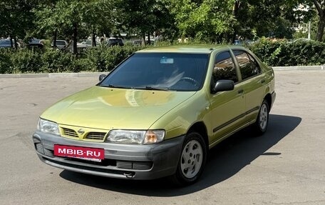 Nissan Almera, 1997 год, 230 000 рублей, 2 фотография