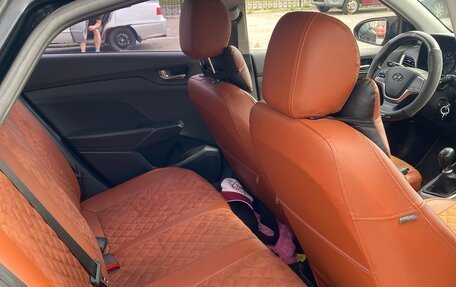 Hyundai Solaris II рестайлинг, 2018 год, 1 100 000 рублей, 9 фотография