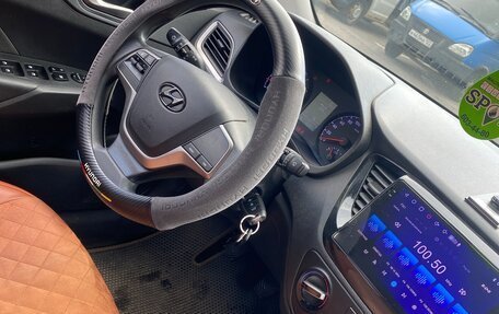 Hyundai Solaris II рестайлинг, 2018 год, 1 100 000 рублей, 10 фотография
