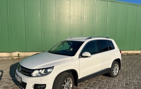 Volkswagen Tiguan I, 2012 год, 1 300 000 рублей, 2 фотография