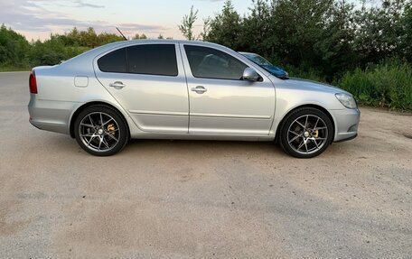 Skoda Octavia, 2011 год, 900 000 рублей, 11 фотография