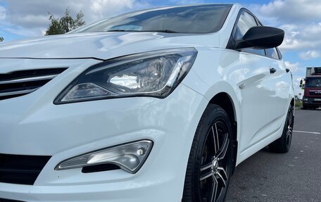 Hyundai Solaris II рестайлинг, 2015 год, 1 040 000 рублей, 6 фотография