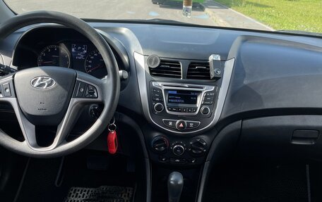 Hyundai Solaris II рестайлинг, 2015 год, 1 040 000 рублей, 11 фотография