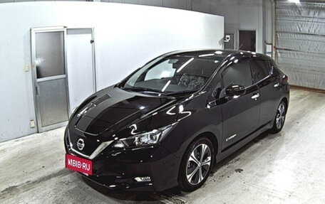 Nissan Leaf II, 2017 год, 1 100 000 рублей, 2 фотография