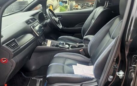Nissan Leaf II, 2017 год, 1 100 000 рублей, 11 фотография