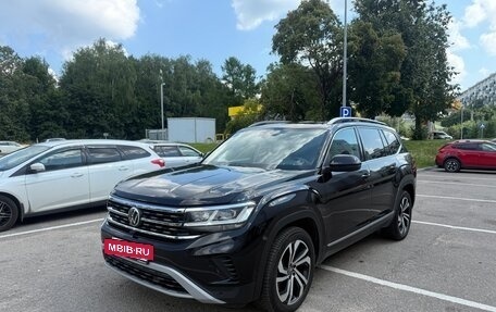 Volkswagen Teramont I, 2021 год, 3 850 000 рублей, 8 фотография