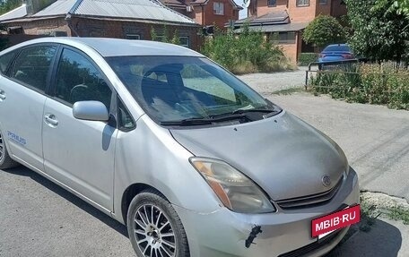 Toyota Prius, 2004 год, 530 000 рублей, 4 фотография