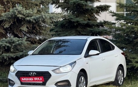 Hyundai Solaris II рестайлинг, 2019 год, 650 000 рублей, 2 фотография