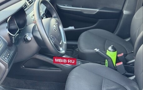 KIA Rio III рестайлинг, 2016 год, 999 999 рублей, 9 фотография