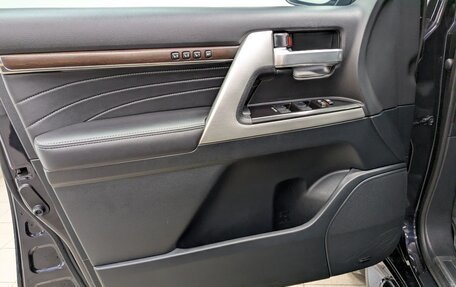 Toyota Land Cruiser 200, 2020 год, 7 700 000 рублей, 9 фотография