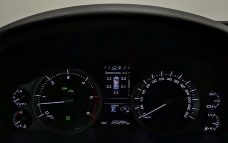 Toyota Land Cruiser 200, 2020 год, 7 700 000 рублей, 28 фотография