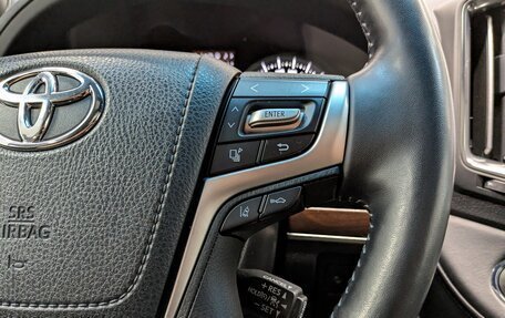 Toyota Land Cruiser 200, 2020 год, 7 700 000 рублей, 26 фотография