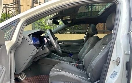 Volkswagen Golf VIII, 2022 год, 1 820 000 рублей, 7 фотография