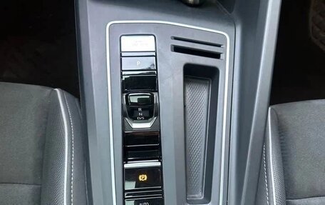 Volkswagen Golf VIII, 2022 год, 1 820 000 рублей, 15 фотография