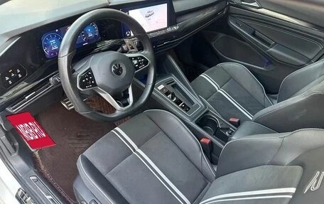 Volkswagen Golf VIII, 2022 год, 1 820 000 рублей, 8 фотография