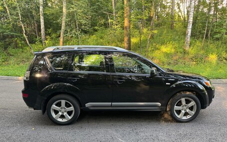 Mitsubishi Outlander III рестайлинг 3, 2008 год, 1 080 000 рублей, 8 фотография