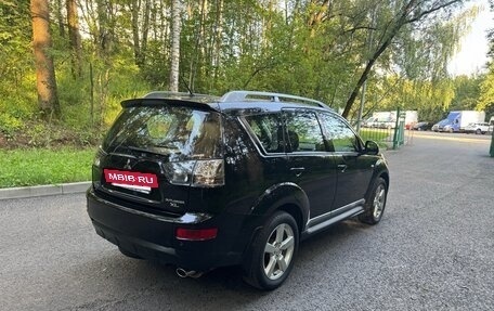Mitsubishi Outlander III рестайлинг 3, 2008 год, 1 080 000 рублей, 4 фотография