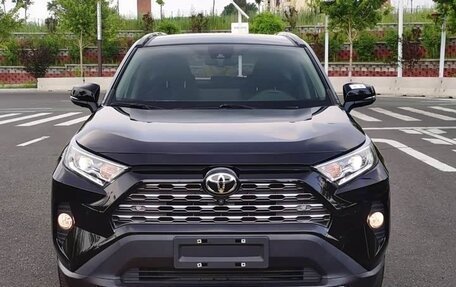 Toyota RAV4, 2022 год, 3 070 000 рублей, 2 фотография