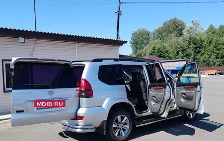 Toyota Land Cruiser 100 рестайлинг 2, 2007 год, 2 900 000 рублей, 3 фотография