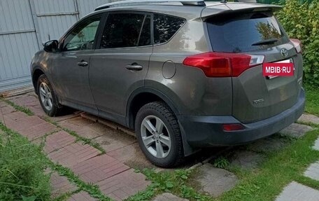 Toyota RAV4, 2013 год, 1 520 000 рублей, 2 фотография
