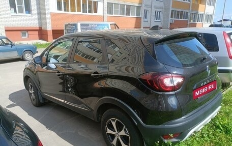 Renault Kaptur I рестайлинг, 2017 год, 1 650 000 рублей, 3 фотография