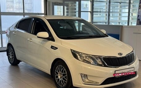 KIA Rio III рестайлинг, 2014 год, 800 100 рублей, 3 фотография