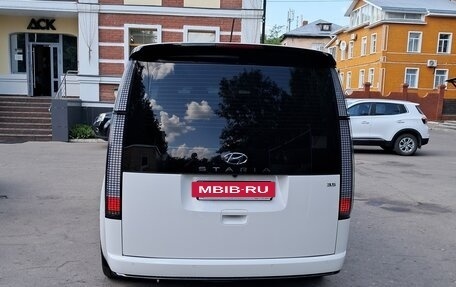 Hyundai Staria, 2023 год, 5 540 000 рублей, 4 фотография