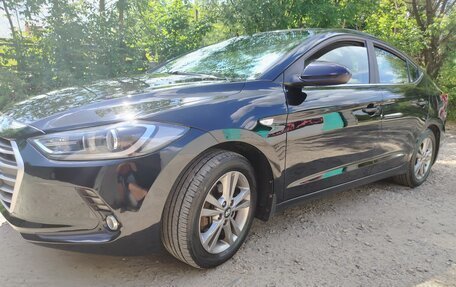 Hyundai Elantra VI рестайлинг, 2016 год, 1 300 000 рублей, 8 фотография