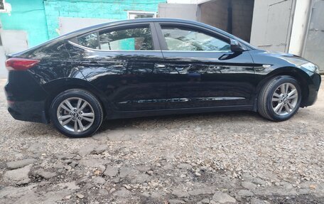 Hyundai Elantra VI рестайлинг, 2016 год, 1 300 000 рублей, 4 фотография