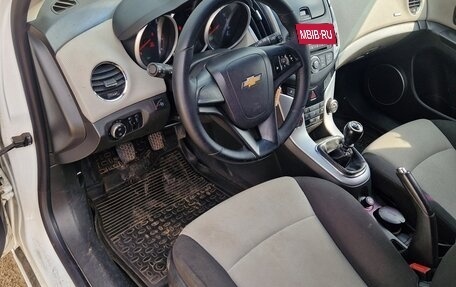 Chevrolet Cruze II, 2013 год, 745 000 рублей, 5 фотография
