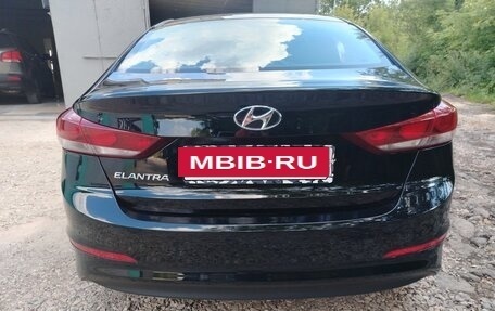 Hyundai Elantra VI рестайлинг, 2016 год, 1 300 000 рублей, 13 фотография