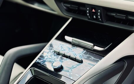 Porsche Cayenne III, 2025 год, 20 000 000 рублей, 26 фотография