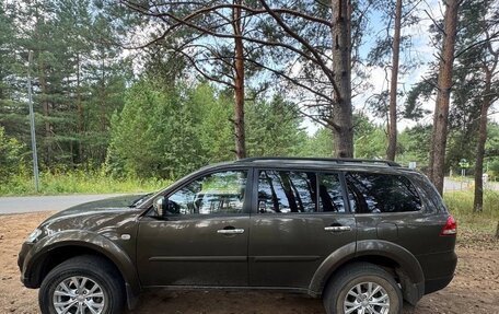 Mitsubishi Pajero Sport II рестайлинг, 2014 год, 1 950 000 рублей, 4 фотография