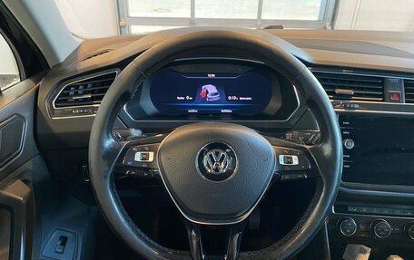 Volkswagen Tiguan II, 2018 год, 2 490 000 рублей, 10 фотография
