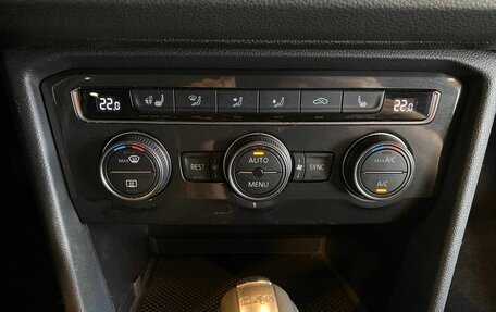 Volkswagen Tiguan II, 2018 год, 2 490 000 рублей, 15 фотография