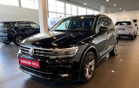 Volkswagen Tiguan II, 2018 год, 2 490 000 рублей, 7 фотография
