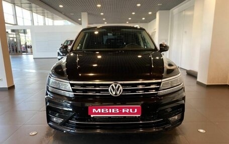 Volkswagen Tiguan II, 2018 год, 2 490 000 рублей, 8 фотография