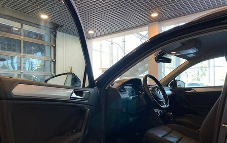 Volkswagen Tiguan II, 2018 год, 2 490 000 рублей, 20 фотография