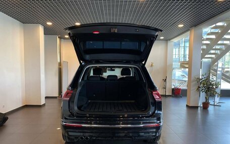 Volkswagen Tiguan II, 2018 год, 2 490 000 рублей, 36 фотография