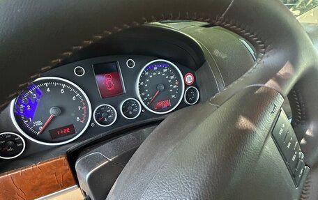 Volkswagen Touareg III, 2005 год, 1 000 375 рублей, 13 фотография