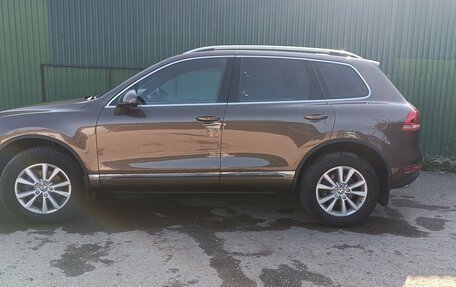 Volkswagen Touareg III, 2011 год, 2 100 000 рублей, 5 фотография