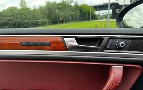 Volkswagen Touareg III, 2011 год, 2 100 000 рублей, 16 фотография