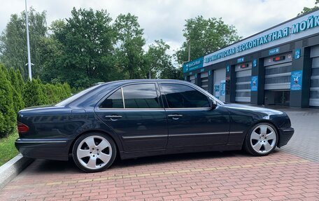 Mercedes-Benz E-Класс, 2000 год, 525 000 рублей, 5 фотография