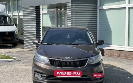 KIA Rio III рестайлинг, 2016 год, 945 000 рублей, 2 фотография