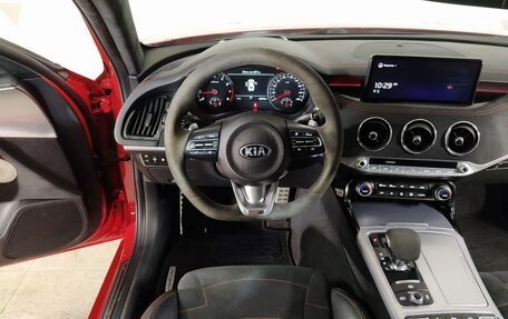 KIA Stinger I, 2021 год, 3 999 000 рублей, 19 фотография