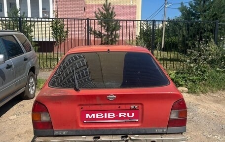 Nissan Primera II рестайлинг, 1995 год, 110 000 рублей, 2 фотография
