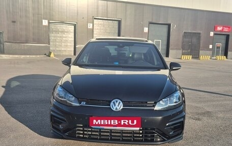 Volkswagen Golf R VII, 2019 год, 3 665 000 рублей, 7 фотография