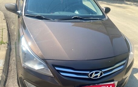 Hyundai Solaris II рестайлинг, 2016 год, 950 000 рублей, 3 фотография